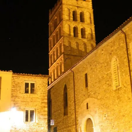 Maison Au Pied De La Cathedrale Elne Exterior photo