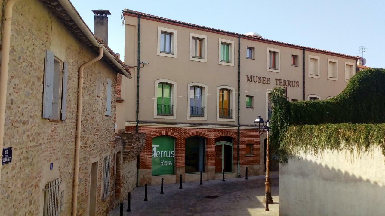 Maison Au Pied De La Cathedrale Holiday home *