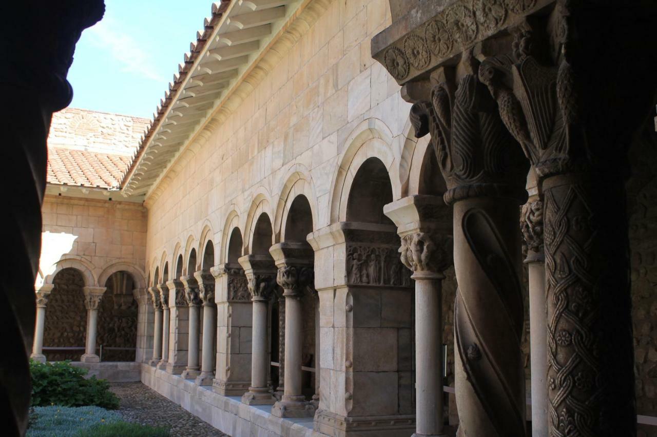 Maison Au Pied De La Cathedrale
