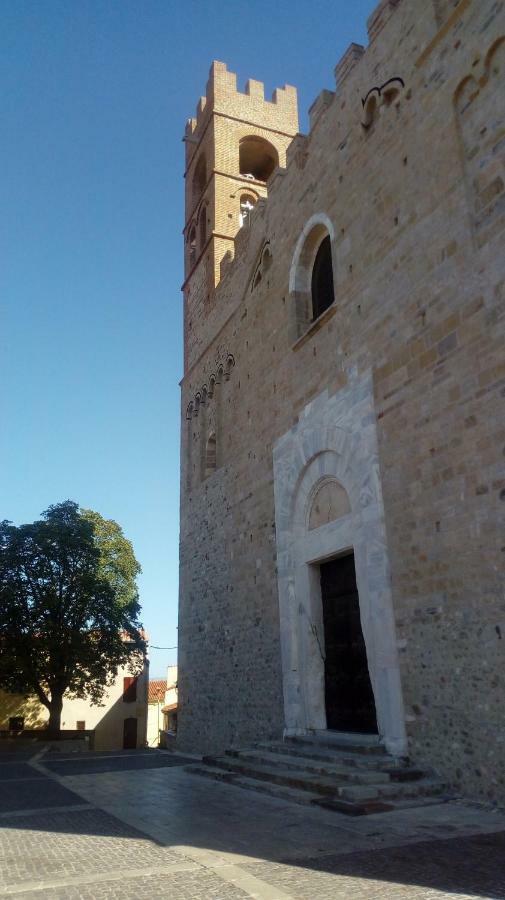 Maison Au Pied De La Cathedrale Holiday home *